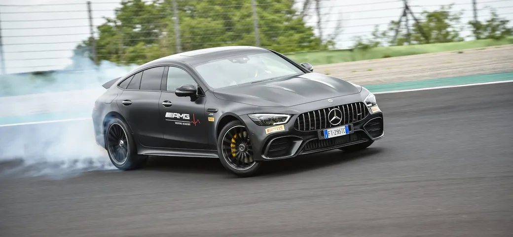 Mercedes-AMG, il 28 luglio tornano a Valllunga i corsi Driving Academy Italia 2020