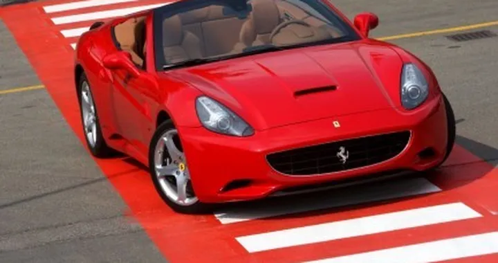 Ferrari California: una nuova gallery approfondita