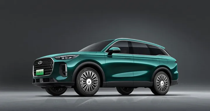 Chery Tiggo 9 arriva in Italia, SUV ibrido a 7 posti per le famiglie