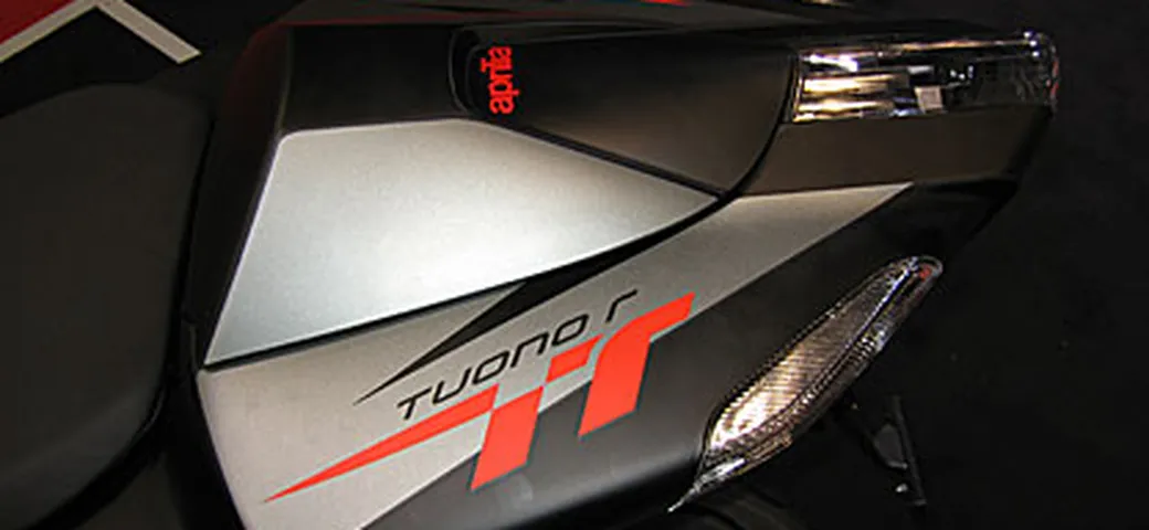 Salone Milano - Aprilia Tuono R