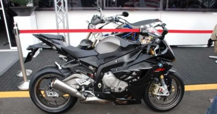 BMW S 1000 RR stradale dal vivo a Monza