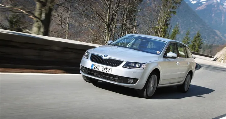 Skoda Superb e Octavia Executive