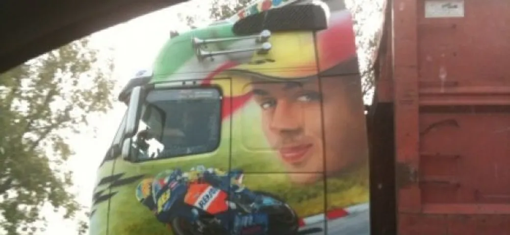 Foto del giorno: Campionista tifoso di Valentino Rossi