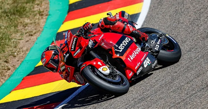MotoGP: Bagnaia in pole su Quartararo al Sachsenring