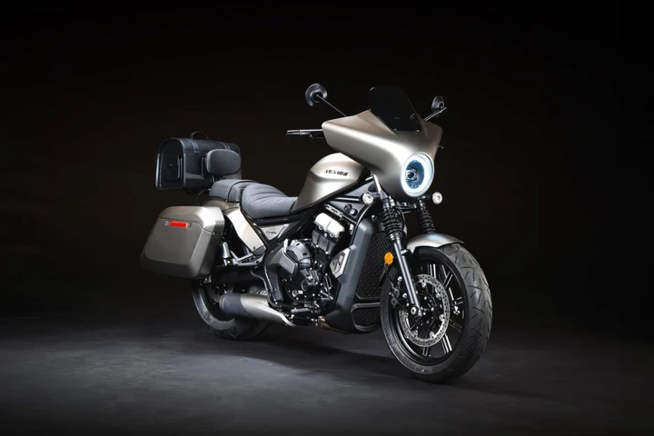 Moto Morini Calibro Bagger 2026: debuttano TFT e nuova colorazione Garage Grey