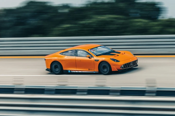 Mercedes-AMG GT XX, 5479 km in 24 ore: record mondiale