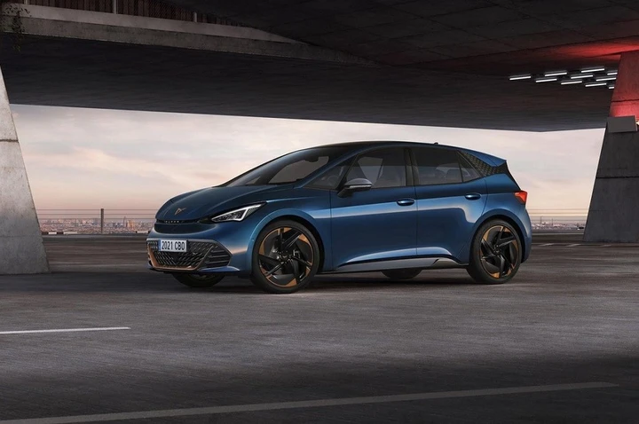 Cupra Born: motore elettrico, autonomia, interni e uscita