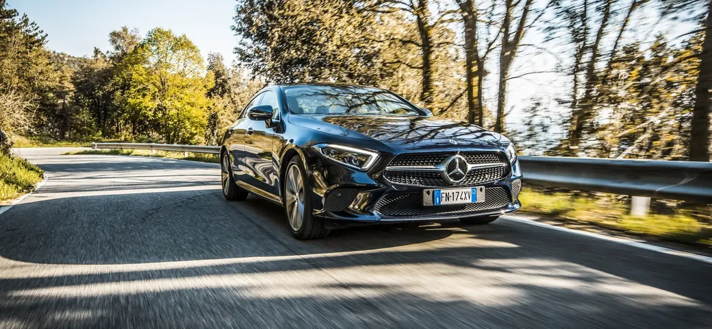 Mercedes CLS 2018: la coupè di Stoccarda torna alle origini. Prova su strada