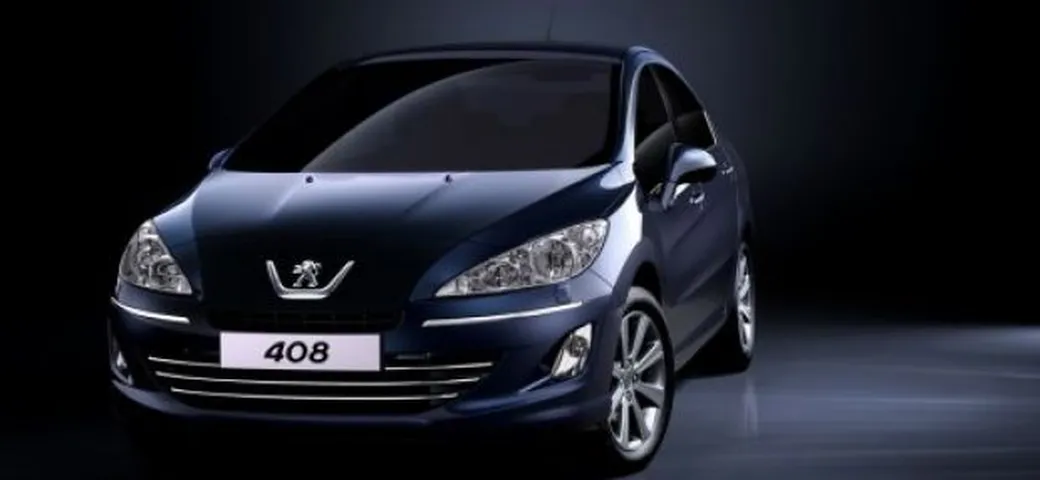 Peugeot 408: debutta la variante per il mercato russo
