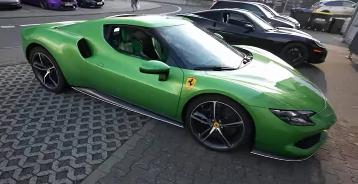 ingrandisci immagine