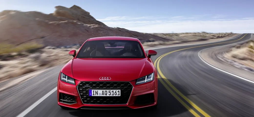 Audi TT: tutte le informazioni sul restyling di metà carriera