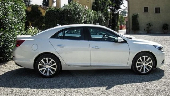 Chevrolet Malibu in video