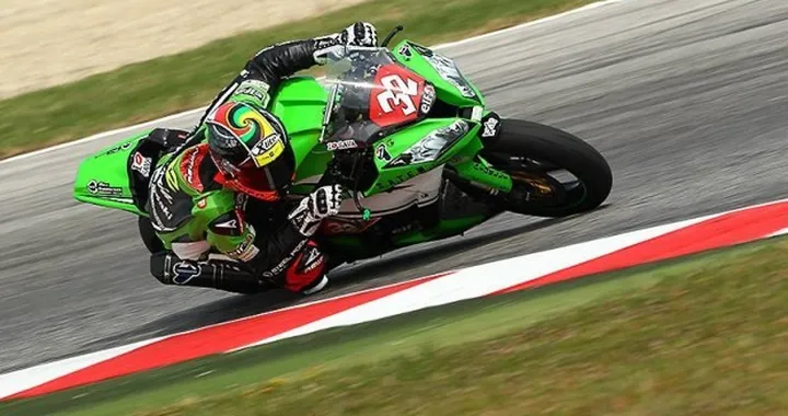 Superstock 1000 Misano 2014: Lorenzo Savadori centra la pole davanti a tre Ducati