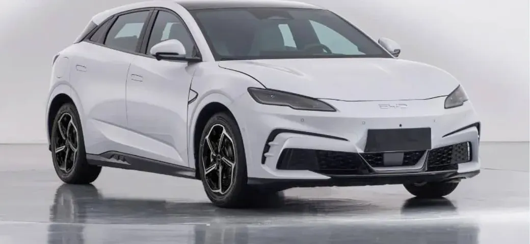 BYD presenta la Seal X, un SUV elettrico che combina eleganza e funzionalità