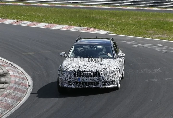 Audi A6 Allroad: foto spia dal Nurburgring