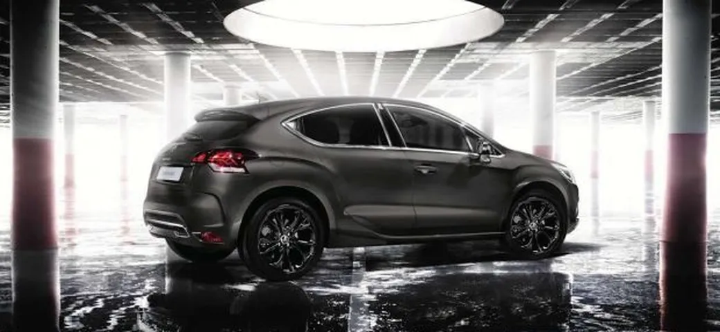 Citroen DS4 Just Matt: edizione speciale da 28.250 Euro
