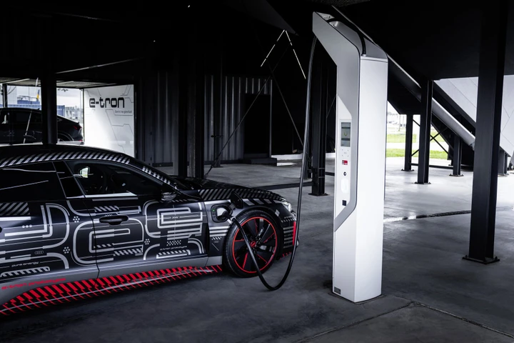 Audi e-tron GT: quasi pronta la cugina della Porsche Taycan