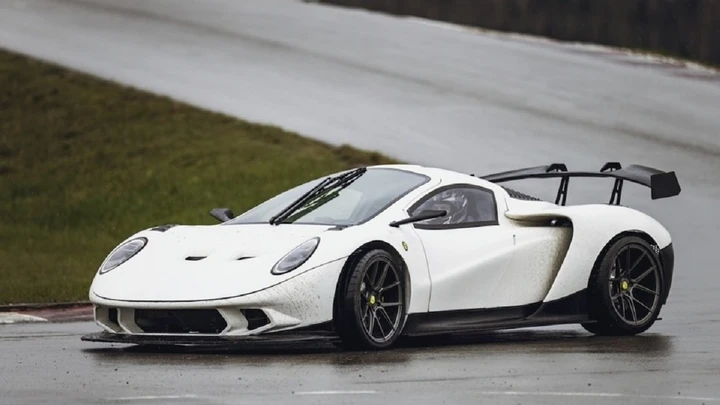 Rhino RR01: ecco la supercar lituana accessibile a tutti [VIDEO]