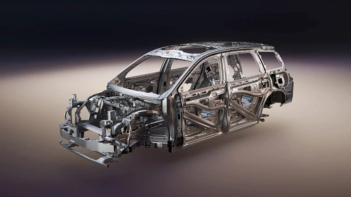 Freelander 8, clamorosa gaffe: sul sito compare la scocca della rivale NIO ES8