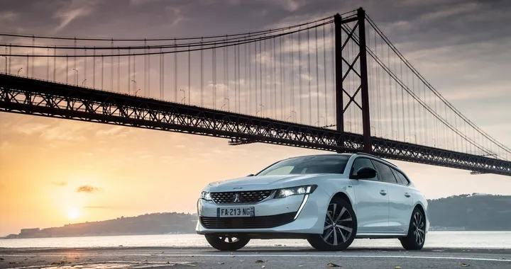Nuova Peugeot 508 SW: primo contatto con la station wagon francese