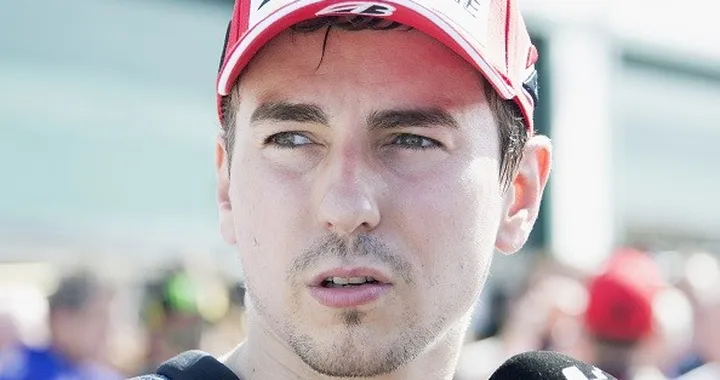 Jorge Lorenzo su eFanswer: rapporto diretto con i fan