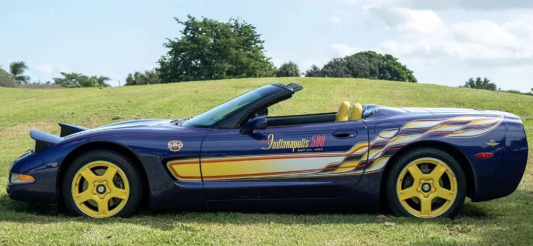 Chevrolet Corvette C5 Pace Car: la replica della Indy 500