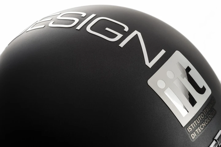 Momodesign: nuova linea di caschi al grafene