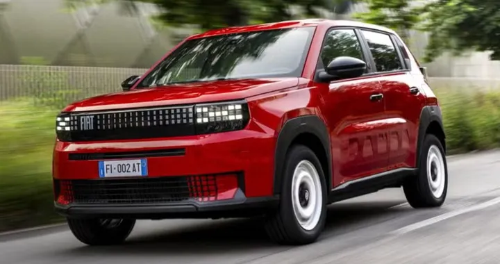 Fiat Grande Panda, ora l'elettrica costa meno di una Pandina