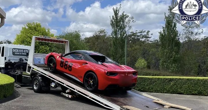 Ferrari, Lamborghini e McLaren, farmacista accusato di frode