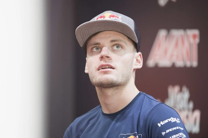 Moto2: Brad Binder operato, salta Austin
