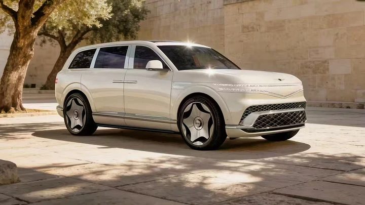 Genesis sfida BMW e Mercedes in Europa: nel 2027 arriverà in altri quattro Paesi