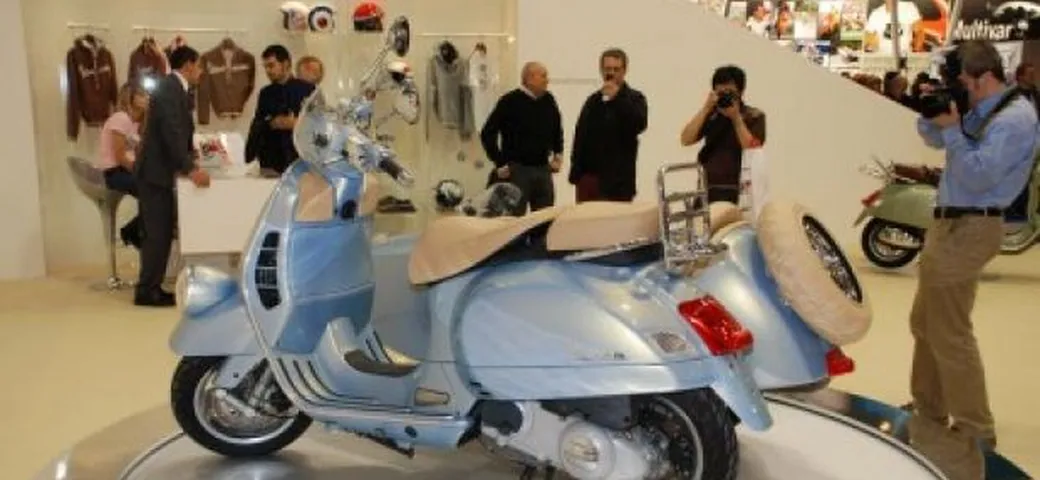 Eicma 2008: Prototipo Vespa GTV Sidercar