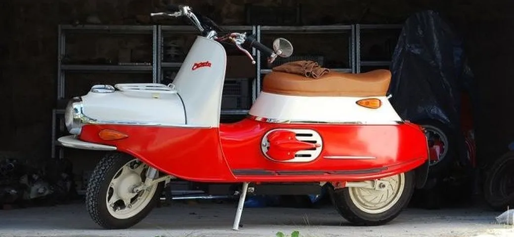 Il ritorno 'elettrico' della Čezeta con lo scooter 506