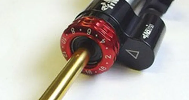 M4R Matris: il massimo degli ammortizzatori di sterzo