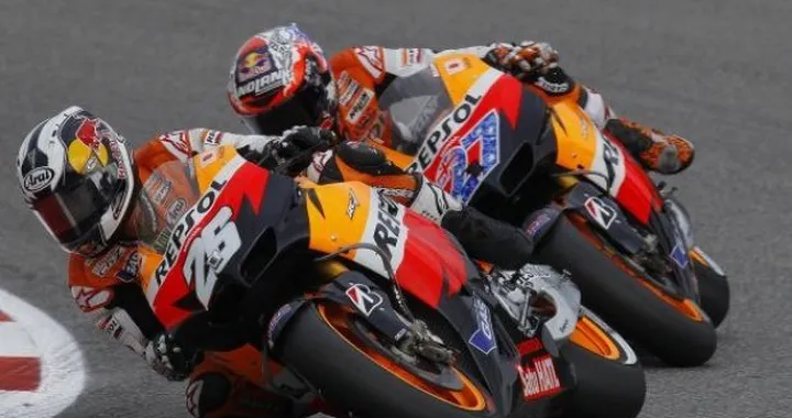 MotoGP: le Honda dominano le prime libere di Motegi. Rossi oltre il secondo di distacco