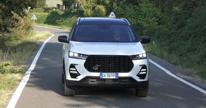 DR 6.0: il SUV italiano che ama viaggiare
