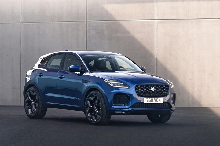 Jaguar E-Pace: che stile la R-Dynamic Black Edition