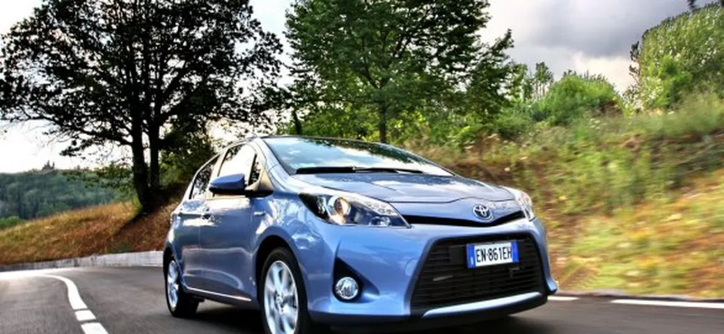 Toyota Yaris Hybrid: la piccola ibrida che non c’era