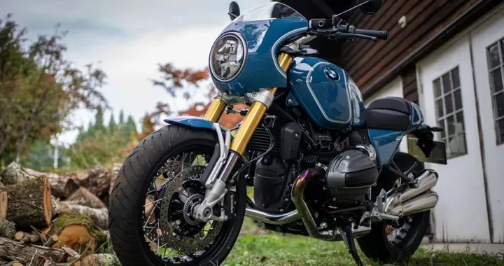 BMW e 46works firmano una R 12 NineT unica