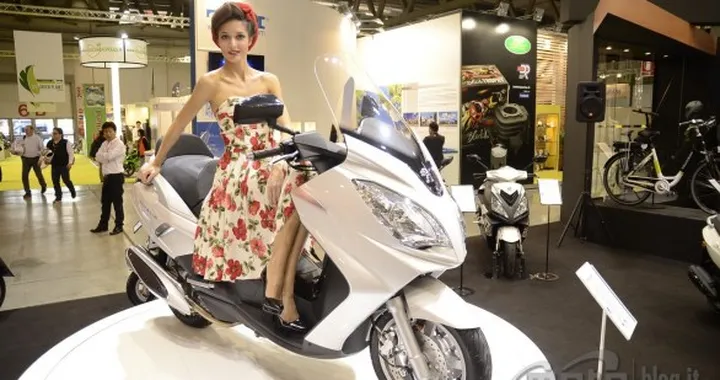 Peugeot Satelis II 400 MY 2014 Live EICMA 2013