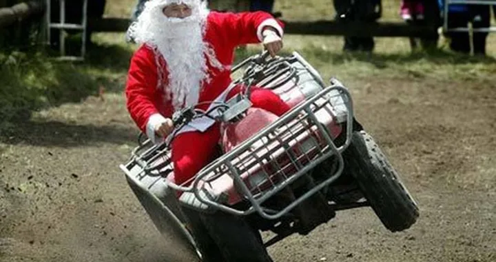 Babbo Natale sul Quad