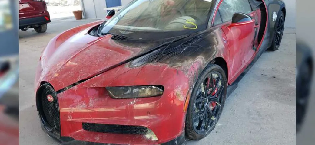 Bugatti bruciata vale 1,2 milioni di dollari, ma non potrà più circolare