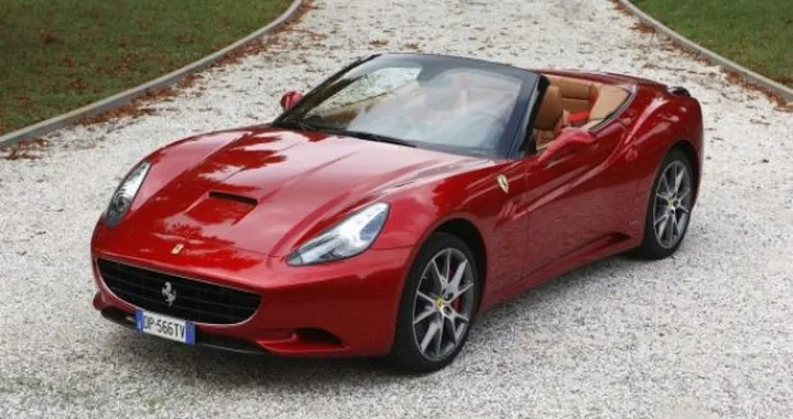 Ferrari California: nuove foto ufficiali - Salone di Parigi 2010