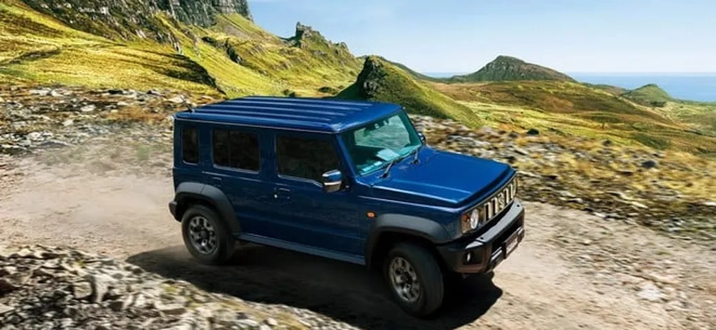 Suzuki Jimny, l'avete mai vista a 5 porte? Eccola in Giappone