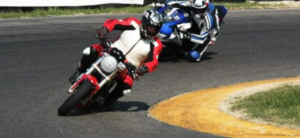 Scatto in Corsa: 100hp Ducati DOC Varese