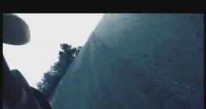 Stephan Chambon gioca con la Suzuki DRZ SM