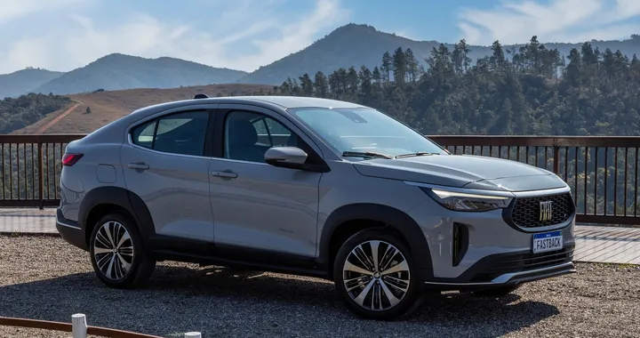 Fiat Fastback: svelato ufficialmente il nuovo SUV Coupé