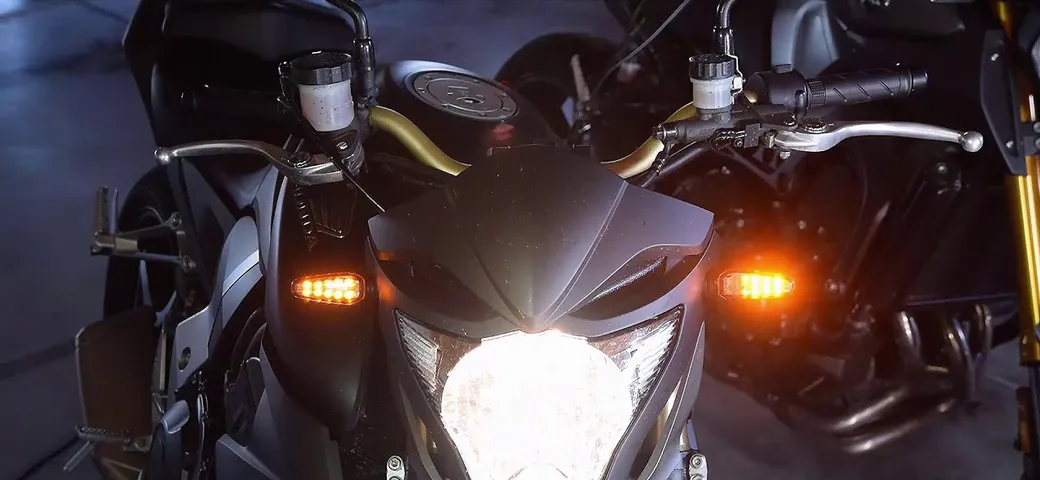12oClockLabs Programmable Advanced Animated Turn Signals (AATS) Product Demo
