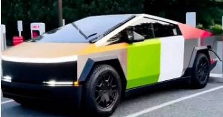 Tesla Cybertruck: una livrea bizzarra per il pick-up di Elon Musk