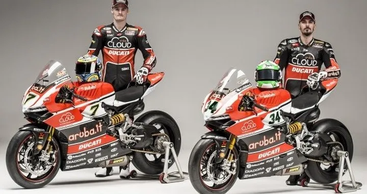 SBK 2015: il team Ducati Aruba Racing presentato ad Arezzo [Foto e Video]
